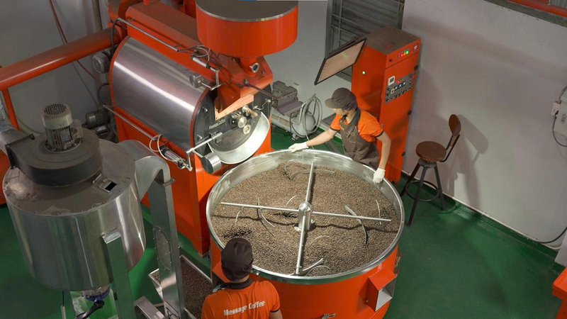 Tận dụng sức mạnh của nội dung tương tác, thương hiệu Message Coffee lồng ghép câu chuyện về chất lượng và quy trình sản xuất vào video ngắn, livestream.