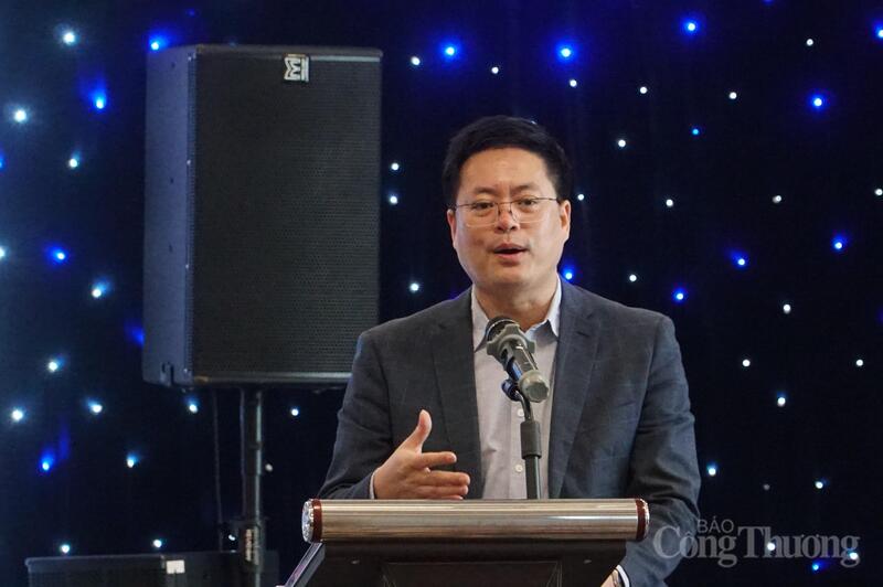 Ông Đỗ Văn Tuấn, Chủ tịch Hiệp hội nhiên liệu sinh học Việt Nam phát biểu tại hội nghị