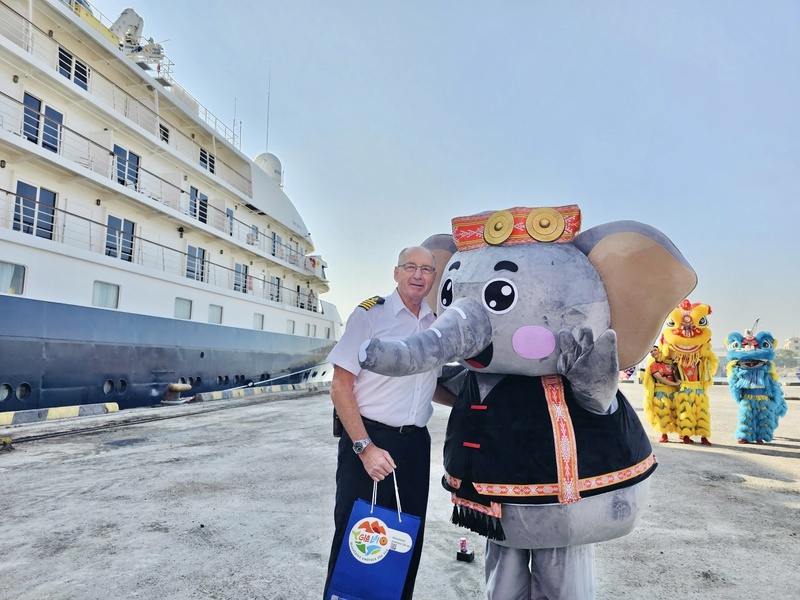 Du thuyền quốc tế cập cảng Quy Nhơn, đưa du khách khám phá Gia Lai - 2