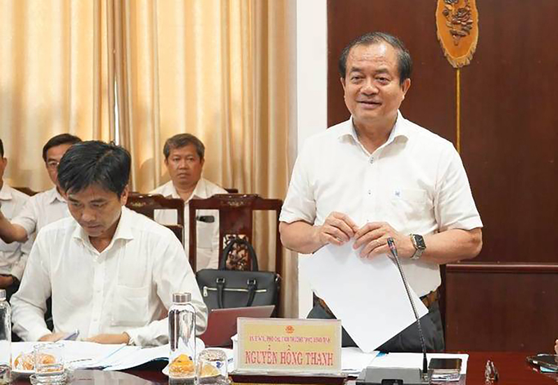 Ông Nguyễn Hồng Thanh - Phó Chủ tịch Thường trực UBND tỉnh Tây Ninh, phát biểu tại buổi làm việc với EVN và các đơn vị. Ảnh: EVNSPC.