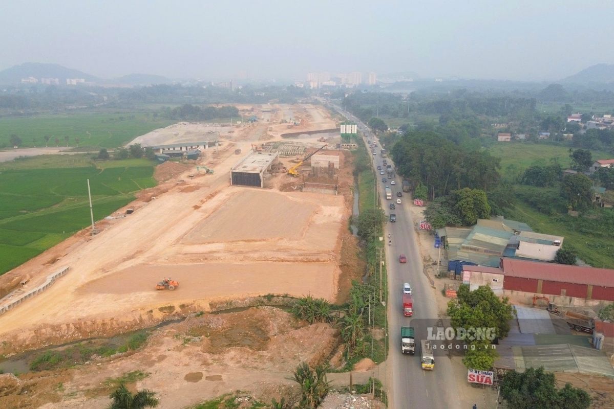 Những mặt bằng đã hoàn tất quá trình làm sạch, . Ảnh: Minh Nguyễn