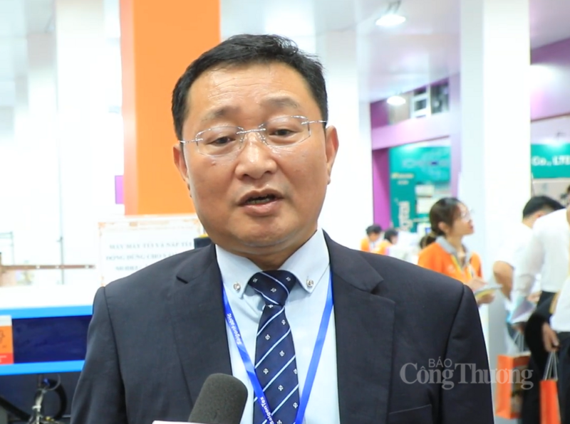 Ông Ham Kwan Sooh, Giám đốc kinh doanh quốc tế - Công ty TNHH Phồn Thịnh - Tae Gwang.