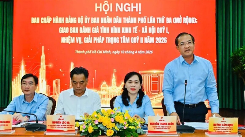 Hội nghị Ban Chấp hành lần thứ III (mở rộng), kết hợp giao ban đánh giá tình hình kinh tế, xã hội quý I và triển khai nhiệm vụ, giải pháp trọng tâm quý II năm 2026. Ảnh: Việt Dũng