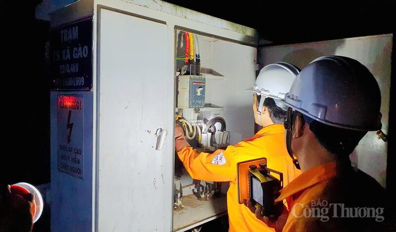 Tăng cường kiểm tra thiết bị, kịp thời xử lý nguy cơ sự cố trên lưới điện.