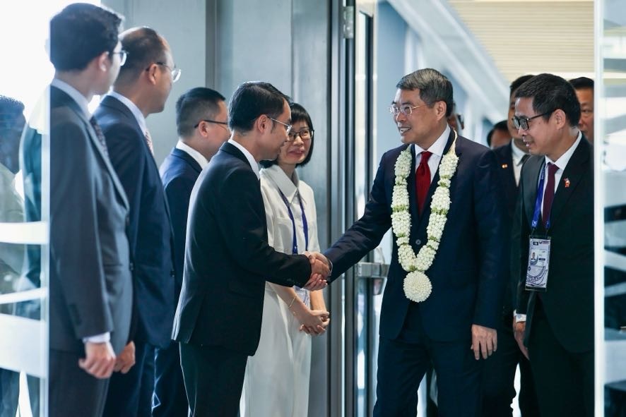 Lễ đón Thủ tướng Lê Minh Hưng tại sân bay quốc tế Mactan-Cebu của Philippines - Ảnh: VGP/Nhật Bắc