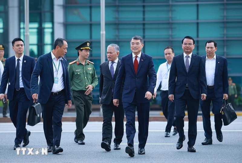 Thủ tướng Lê Minh Hưng lên đường tham dự Hội nghị Cấp cao ASEAN lần thứ 48 tại Cebu, Philippines. Ảnh: Dương Giang/TTXVN
