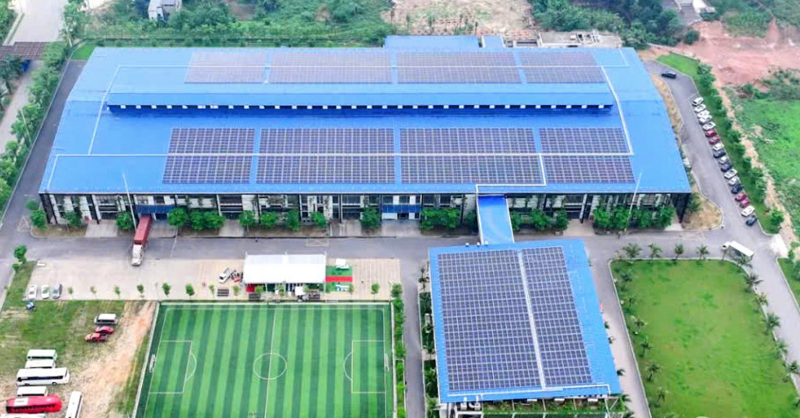 Hệ thống điện áp mái năng lượng mặt trời được đầu tư lắp đặt tại Nhà máy TNG Việt Thái, cụm công nghiệp Sơn Cẩm