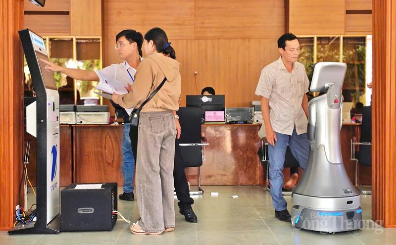 Với mục tiêu lấy người dân và doanh nghiệp làm trung tâm, Gia Lai từng bước hiện thực hóa thủ tục không giấy. Ảnh: Hiền Mai