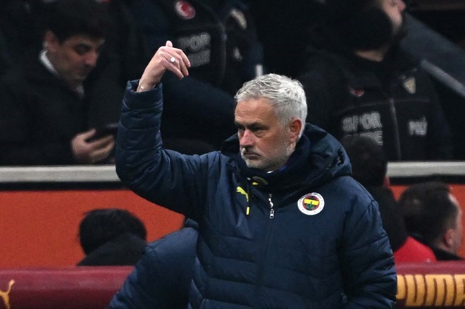 Mourinho trong khoảng thời gian dẫn dắt Fenerbahce. Ảnh: AFP