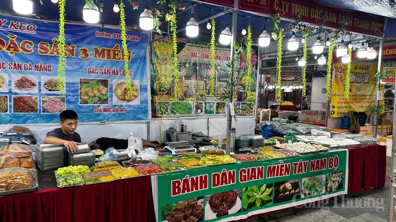 Sôi động hoạt động giao thương tại hội chợ sản phẩm OCOP Hưng Yên - 13
