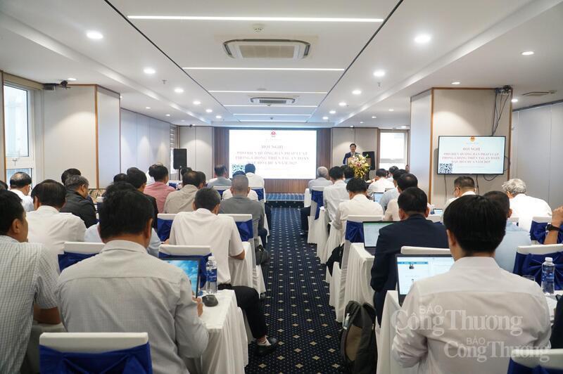 Hội nghị phổ biến hướng dẫn pháp luật phòng, chống thiên tai, an toàn đập, hồ chứa do Cục Kỹ thuật An toàn và Công nghiệp tổ chức vào tháng 12/2025.