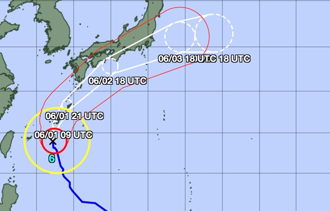 Bão Jangmi đạt cực đại cường độ, hướng thẳng về vùng ảnh hưởng đầu tiên