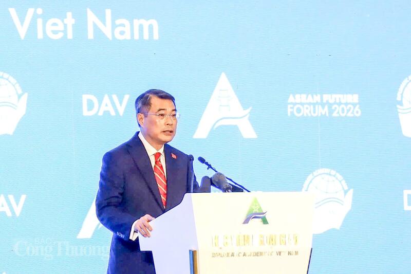 Thủ tướng Lê Minh Hưng phát biểu tại phiên khai mạc. Ảnh: Lê Vân