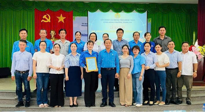 Công đoàn phường Trung An ra mắt mô hình “Công đoàn số - Kết nối đoàn viên”.