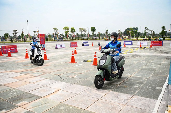 Bộ Công an phản hồi góp ý phải nộp giấy xác nhận hoàn thành khóa học hạng A, A1