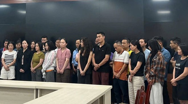 Nhóm bác sĩ, y tá, điều dưỡng ra tòa trong vụ Viện Pháp y Tâm thần Trung ương