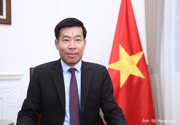 Thứ trưởng Bộ Ngoại giao Nguyễn Mạnh Cường