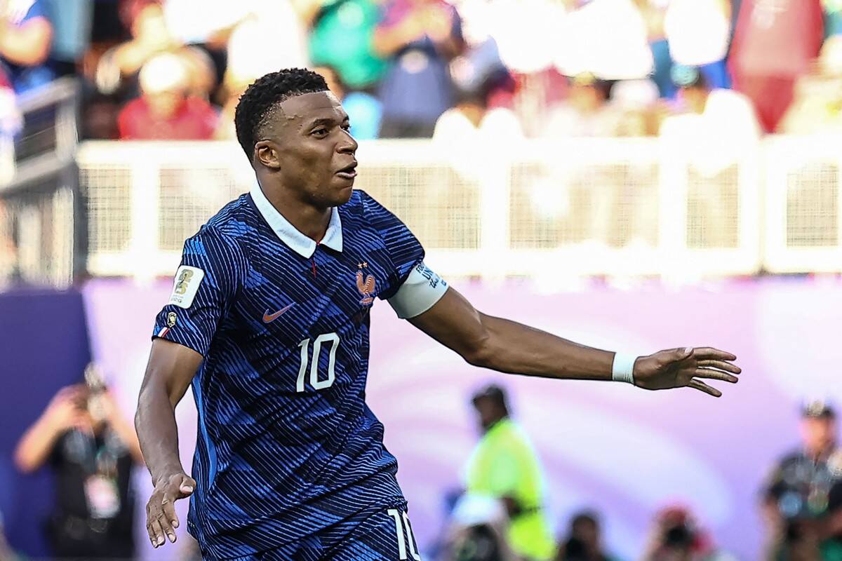Mbappe ghi nhiều bàn nhưng thiếu các danh hiệu tập thể.  Ảnh: AFP