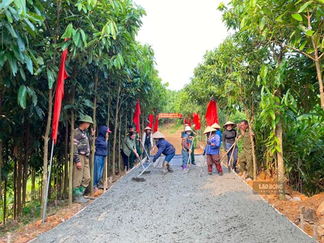 Lào Cai gỡ điểm nghẽn giao thông nông thôn bằng sức dân